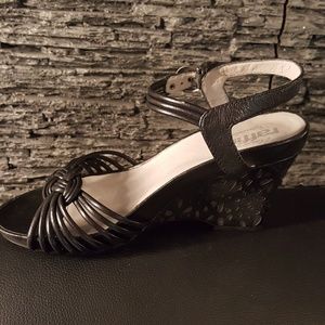 Raffini sz 8 Leather Wedge